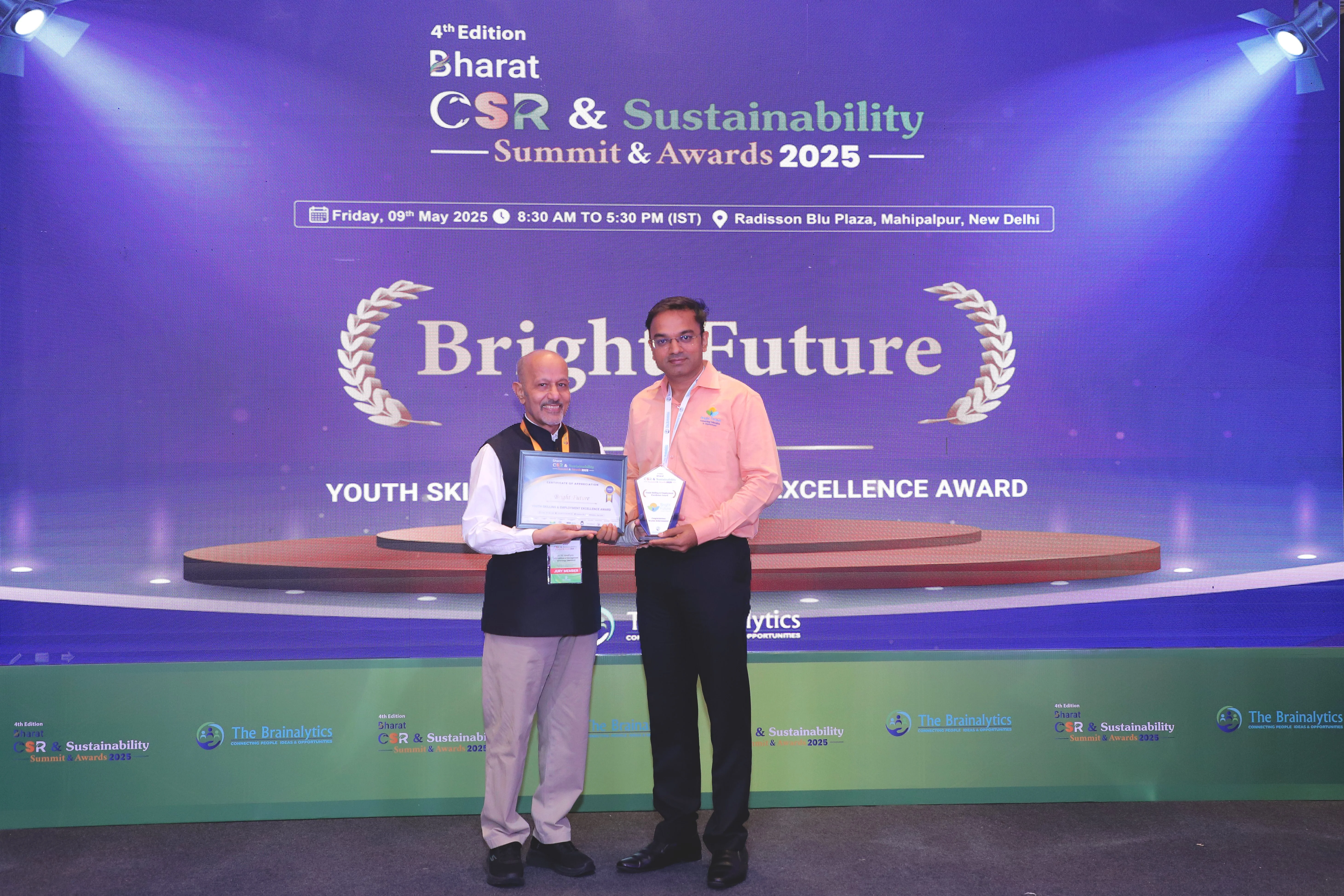 compressed-Kishor Receiving Award (2)